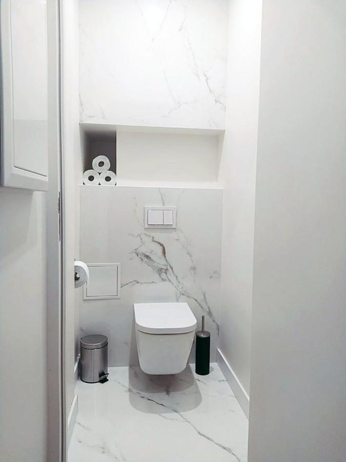 Apartment Le Huppe, Hypercentre, Proche Bastille, Wifi Illimite & Netflix *